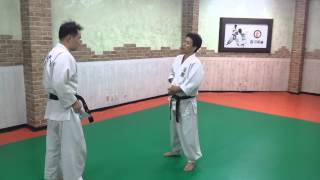 Hapkiyusul, Hoshinkwan, 합기유술, 호신술, 멱살 잡혔을 때 제압하는 기법 - 1