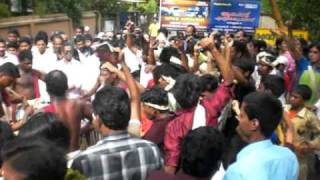 Kizhakkumpattukara kumatti. celebrations only at Thrissur.AVI