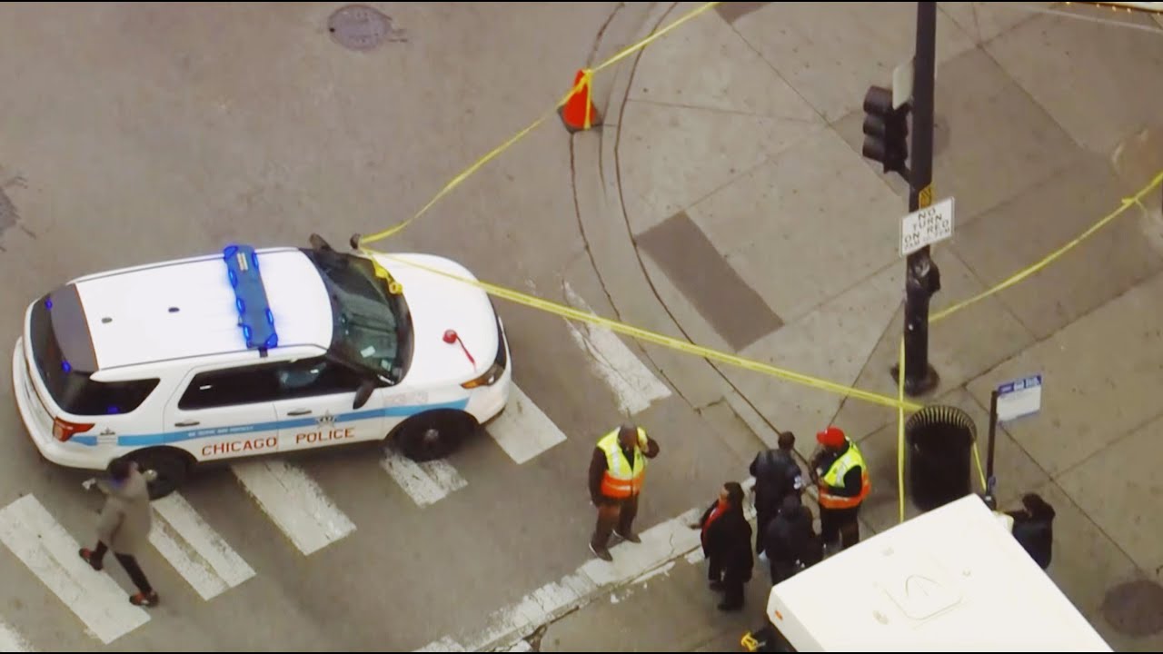 Shooting On Chicago Street Leaves One Dead - YouTube