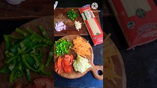 ନ ଦେଖିଲା ଲୋକ ଦେଖ କଇଁଛ କାଢିଛନ୍ତି ବେକ। spagetti recipes # shortvideo # viral trending cooking recipe #