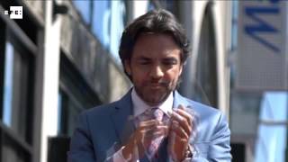 El actor Eugenio Derbez dedica su estrella en Hollywood a los "hermanos latinos"