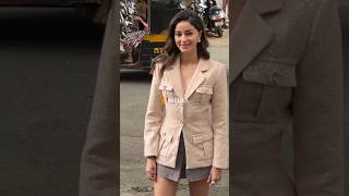 అనన్య పాండే స్టన్నింగ్ లుక్ ||Ananya pandey Spotted At Banda #ananyapandey #shorts #ytshorts