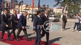 HASHIM THAÇI NË SHKUP, “MARRËVESHJA KOSOVË-SERBI NUK DO TË CËNOJ SHTETET FQINJE”