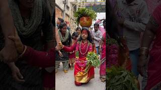 Muthyalamma Temple Rakesh Bonam Anna Shanti Bonam #dance #love #song #yellammasiggam