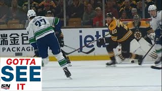 GOTTA SEE IT: Canucks And Bruins Score Eight Goals In Wild Second Period