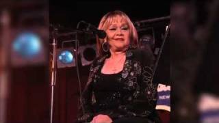 Etta James dies at 73