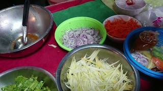 Thai Street Food salad flower crabs ,Blue swimmer crab ยำปูม้า เกาเหลาปูม้า แซ่บ