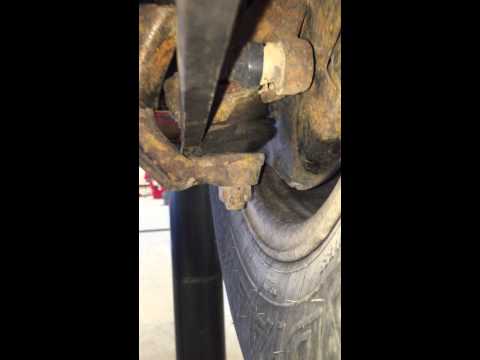 Very loose ball joints, not safe to drive like this Very loose ball joints, not safe to drive like this