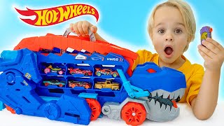 Chris bawi się samochodzikami i ratuje miasto Hot Wheels