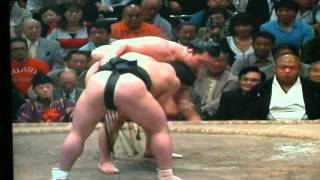 Harumafuji win sumo tournament 23 sep 2012. Japan