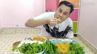 ส้มตำ​ ຕຳໝາກຮຸ່ງ