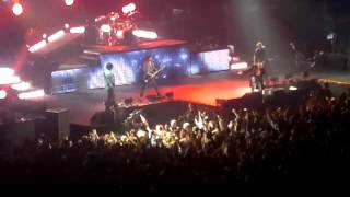 Guns n' Roses & Izzy Stradlin - Nightrain live at the O2 Arena May 31st 2012