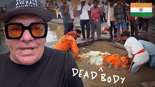 Dead Bodies Along the Ganges River in India! 🇮🇳