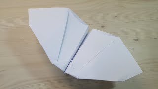 날개짓 하며 날아가는 종이 비행기 Origami 종이접기  paper airplane おりがみ pliage de papier 折纸 оригами 摺紙 折り紙 اوريغامي