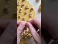 come chiudere i tortellini in modo semplice e veloce pasta tortellini shorts