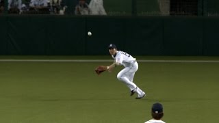 【プロ野球パ】秋山の広い守備範囲！ ヒット性の打球を好捕  2015/05/29 L-T