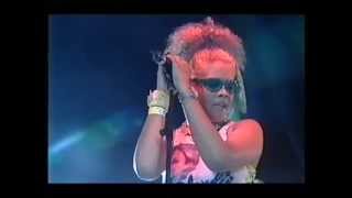 Kelis \u0026 Pusha T - Smells Like Teen Spirit (Nirvana Cover) LIVE