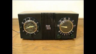 真空管ラジオ　Motorola Tube Clock Radio Model 5C 「ザ・ピーナッツ 　 ウナ・セラ・ディ東京（Bossa Nova Ver.）」を聴いてみました。