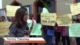 Protest as Najib appoints GE13 candidates