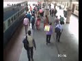 rpf jawan saves passenger at howrah station