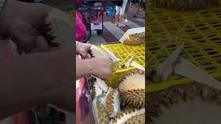 Durian, the taste of heaven and the smell of hell | Thai street food