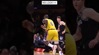 LeBron James no look dunk vs Kings - NBA highlights | #Shorts
