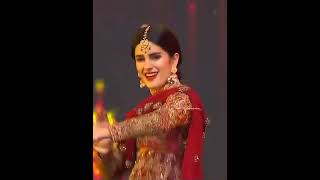 Pakistani Actresses Ki Latkhe Jhatke |Dance Performance On Award Show