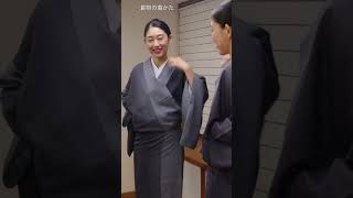 着物の着かた、着付け【木下着物研究所】 鏡ごし #着付け #着物 #shorts