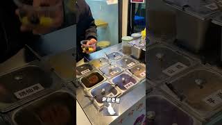 【Chinese Street Food】#糖水 大学城8元RMB一碗的糖水，满满小料、香糯可口，幸福到晕倒！#路边摊 #市井生活 #街边小吃 【贪吃小蛇】