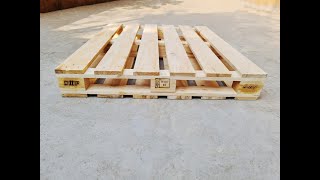 High-quality pinewood pallets used for storage, staking, and equipment transportation of materials.