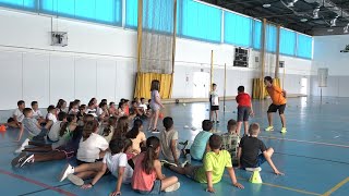 Spiribol, un esport solidari que practiquen a l'Escola Mestral