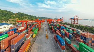 Experts: China-U.S. trade tensions threaten American economy
