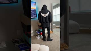 Yeezy 950 pirate black with yeezy gap hoodie #whydavis #yeezy950 #yeezygap #yeezygaphoodie #grwm