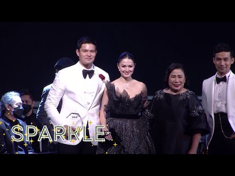 Awarding of the ‘SPARKLING’ Kapuso stars of the night GMA Thanksgiving Gala