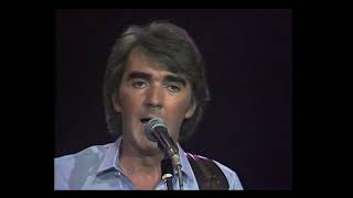 Johnny McEvoy - Long Before Your Time (Live 1982)