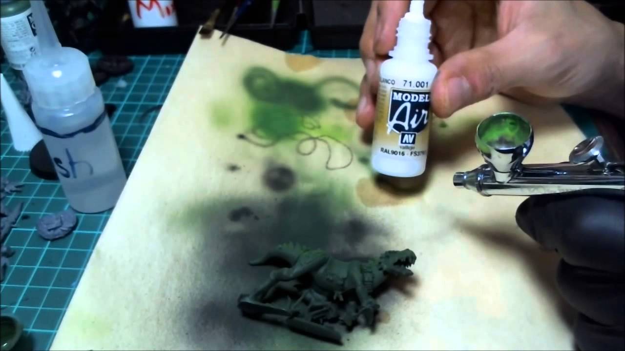 How To Airbrush For Beginners Part 7 - YouTube