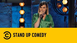 Il body shaming sugli uomini bassi - Martina Catuzzi - Stand Up Comedy - Comedy Central