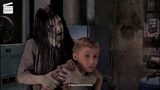 Scary Movie 3: Ghastly Tabitha messes around (HD CLIP)