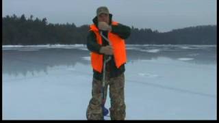 Ice Fishing Tips for Using Augers : Using an Offset Ice Fishing Auger