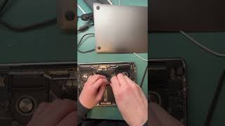 MacBook Pro Touch Bar Flashing Fix #broken #diyrepairs #howto #macbook #macbookpro #touchbar