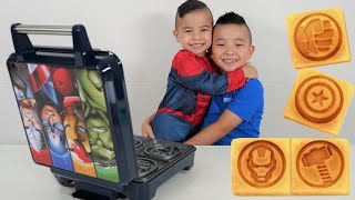Superhero Avengers Waffle Maker CKN