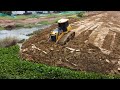 New Road Construction Clearing Wet Soil with Shantui Bulldozer Dh17c2