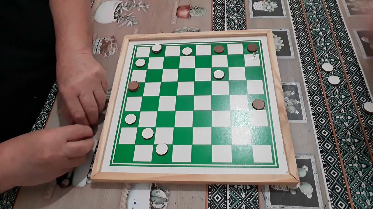 Como Jogar Dama Jogo De Tabuleiro Youtube