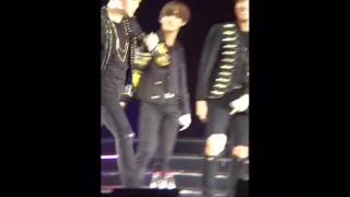 [FANCAM] [160702] BTS concert in Nanjing - Baepsae (Taehyung focus)