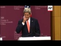 Kerry and UK FM on threat by Islamic State group