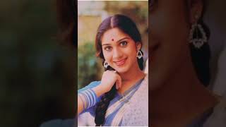 Meenakshi sheshadri Bollywood beautiful actress.#shorts #viral #youtubeshorts