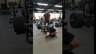 240kg  bench press   Rauno Heinla