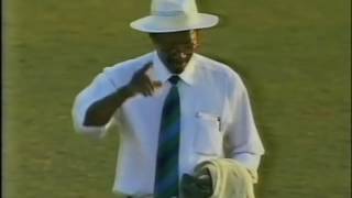 Worst Steve Bucknor LBW decision EVER!!! WTF was he thinking