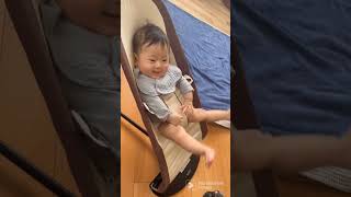 激しいバウンサー遊び#baby #shorts