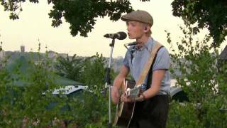 Ulrik Munther - Boys Don't Cry (Allsång på Skansen)